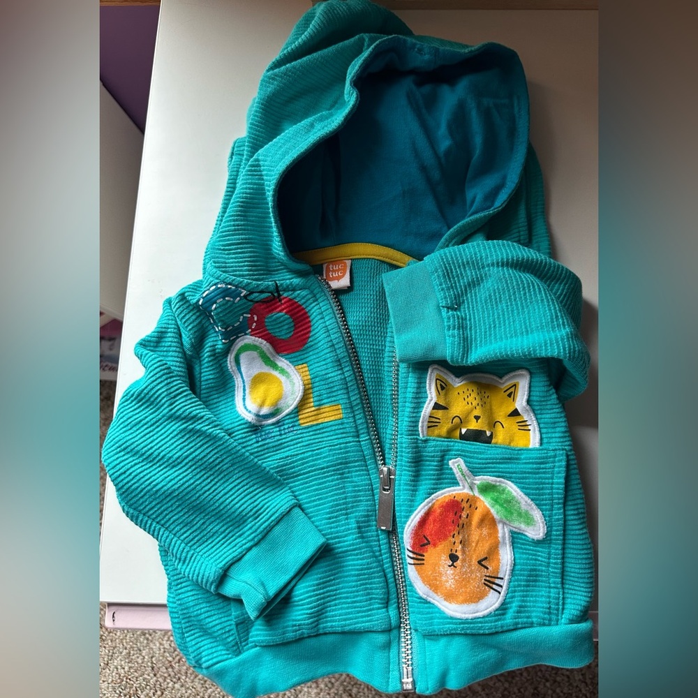 Tracksuit - Matching Set - Picture 3 of 5